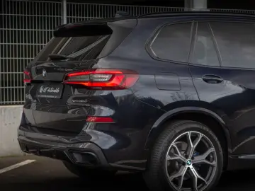 BMW X5 xDrive 30d M Sport PANO HUD HA-Lenkung AHK