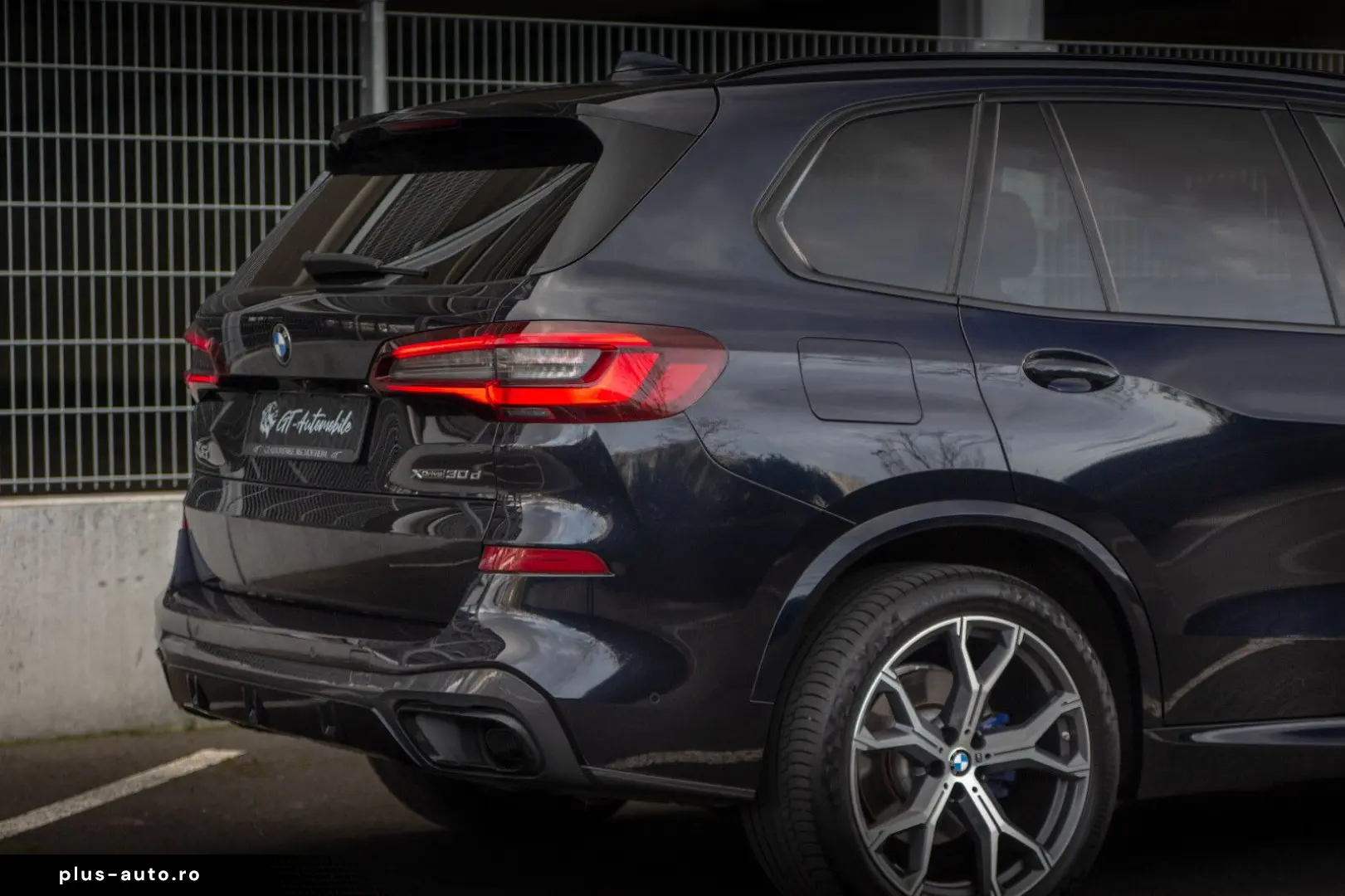 BMW X5 xDrive 30d M Sport PANO HUD HA-Lenkung AHK