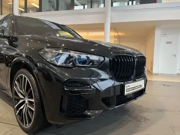 BMW X5 30d M Sport HUD AHK Pano Navi Bowers&Wilkins