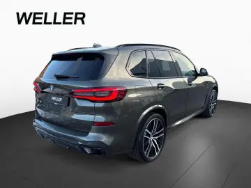 BMW X5 xDr 30dA M SPORT LivePr Pano 360  KomSi StHz