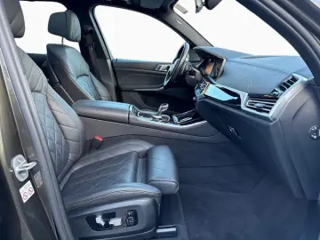 BMW X5 xDr 30dA M SPORT LivePr Pano 360  KomSi StHz
