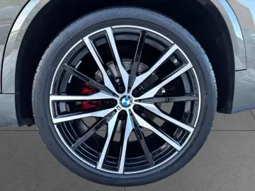 BMW X5 xDr 30dA M SPORT LivePr Pano 360  KomSi StHz