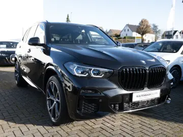 BMW X5 xDrive 45e M-Sport PANO AHK HUD LASER LED ACC