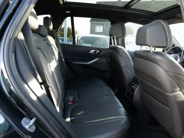 BMW X5 xDrive 45e M-Sport PANO AHK HUD LASER LED ACC