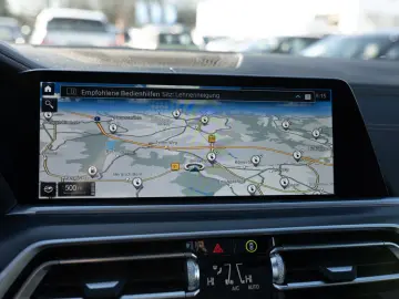 BMW X5 xDrive 45e M-Sport PANO AHK HUD LASER LED ACC