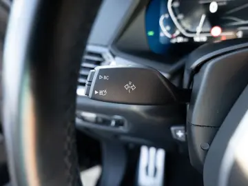 BMW X5 xDrive 45e M-Sport PANO AHK HUD LASER LED ACC