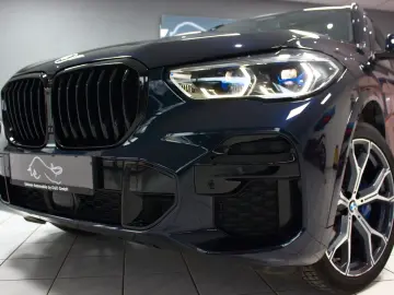 BMW X5 xDrive30d M-SPORT~DEUTSCH UNFALLFREI SKY LOUN