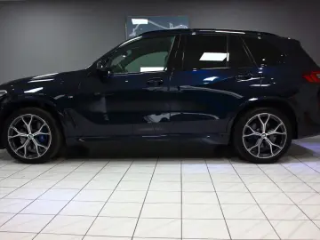 BMW X5 xDrive30d M-SPORT~DEUTSCH UNFALLFREI SKY LOUN