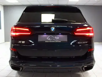 BMW X5 xDrive30d M-SPORT~DEUTSCH UNFALLFREI SKY LOUN