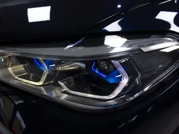 BMW X5 xDrive30d M-SPORT~DEUTSCH UNFALLFREI SKY LOUN