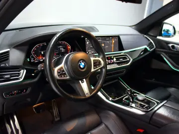 BMW X5 xDrive30d M-SPORT~DEUTSCH UNFALLFREI SKY LOUN