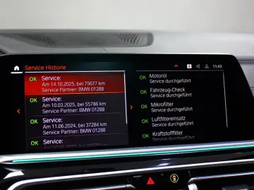 BMW X5 xDrive30d M-SPORT~DEUTSCH UNFALLFREI SKY LOUN