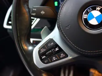 BMW X5 xDrive30d M-SPORT~DEUTSCH UNFALLFREI SKY LOUN