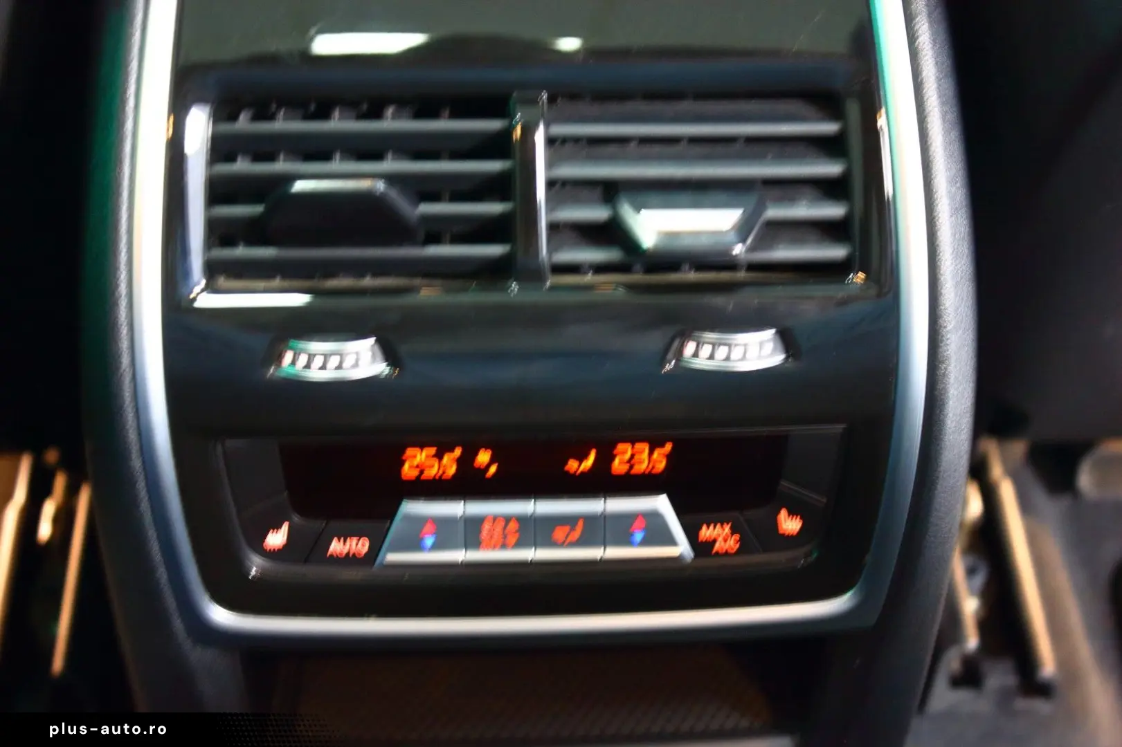 BMW X5 xDrive30d M-SPORT~DEUTSCH UNFALLFREI SKY LOUN