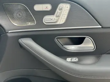 MERCEDES-BENZ GLE 300d 4M AMG