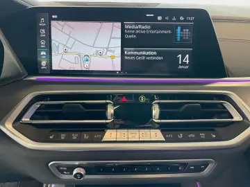 BMW X5 xDrive45e M Sport Pano Innovation 360  H K