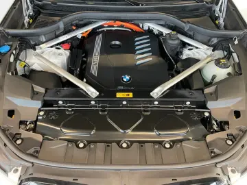 BMW X5 xDrive45e M Sport Pano Innovation 360  H K