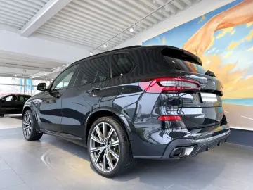 BMW X5 xDr40d M SPORT PANO SOFT HUD LASER ACC 22  AL