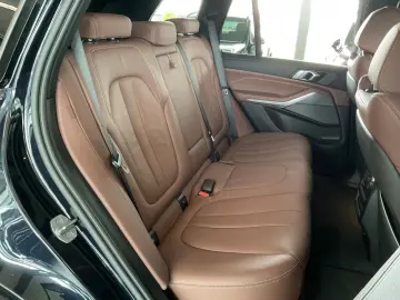 BMW X5 M50i HUD PANORAMA 360 LASER HK STANDHEIZUNG