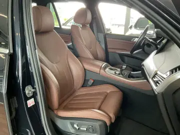 BMW X5 M50i HUD PANORAMA 360 LASER HK STANDHEIZUNG