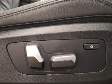 BMW X5 xDrive30d M Sport Standheizung AHK Kamera