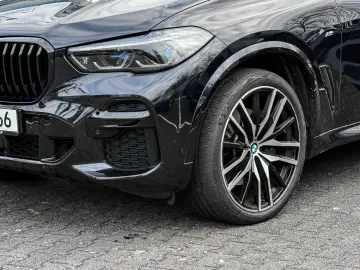 BMW X5 xDrive30d M Sport HUD PANO ACC RFK NAVI LED H