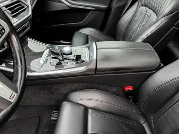 BMW X5 xDrive30d M Sport HUD PANO ACC RFK NAVI LED H