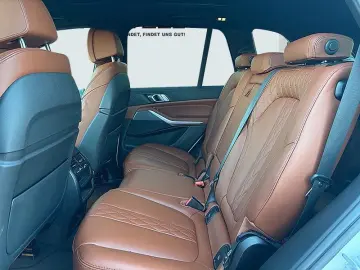 BMW X5 xDrive30d M Sportpaket Head-Up HiFi DAB WLAN