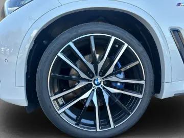BMW X5 xDRIVE 30d M SPORT AUTOMATIK LC PROF HuD KAME