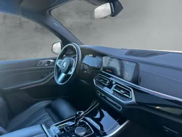 BMW X5 xDRIVE 30d M SPORT AUTOMATIK LC PROF HuD KAME