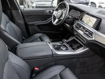 BMW X5 xDrive40d M Sport Aut. HUD PANO AHK RFK NAVI