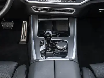 BMW X5 xDrive40d M Sport Aut. HUD PANO AHK RFK NAVI