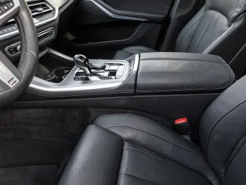 BMW X5 xDrive40d M Sport Aut. HUD PANO AHK RFK NAVI