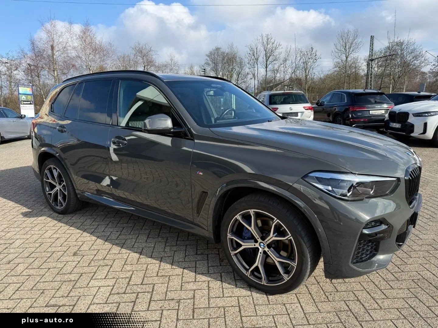 BMW X5 xDrive30d M-Sport AHK Pano Aktivl. DAP H K 4x