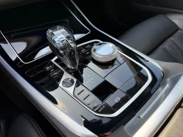 BMW X5 xDrive30d M-Sport AHK Pano Aktivl. DAP H K 4x