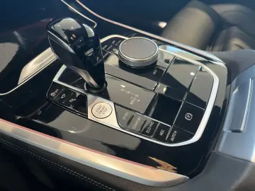 BMW X5 30d M Sport HUD StandHZG Panodach Navi Leder