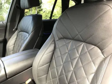 BMW X5 xDrive40d M Sportpaket AHK P-Dach Leder