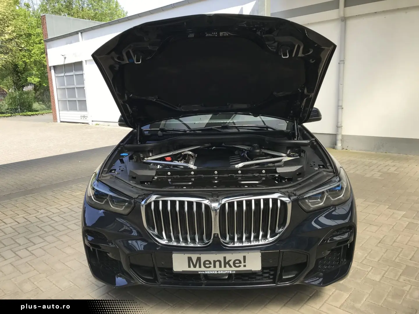 BMW X5 xDrive40d M Sportpaket AHK P-Dach Leder