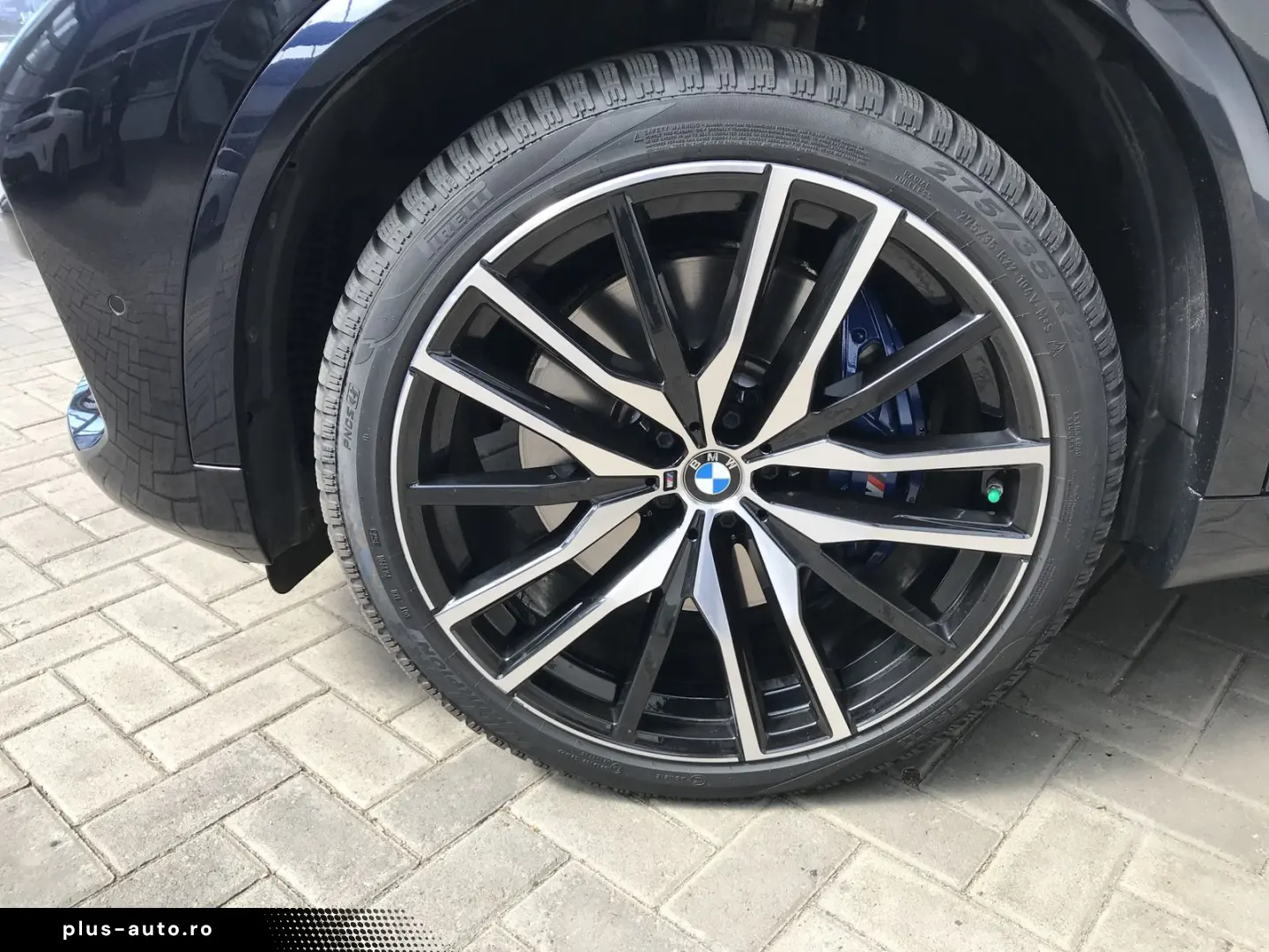 BMW X5 xDrive40d M Sportpaket AHK P-Dach Leder