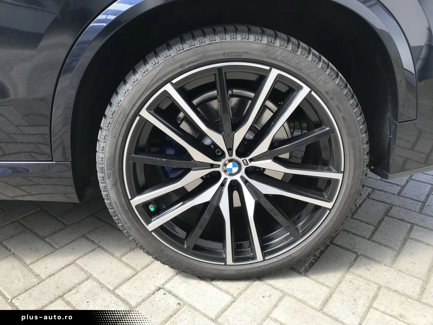 BMW X5 xDrive40d M Sportpaket AHK P-Dach Leder