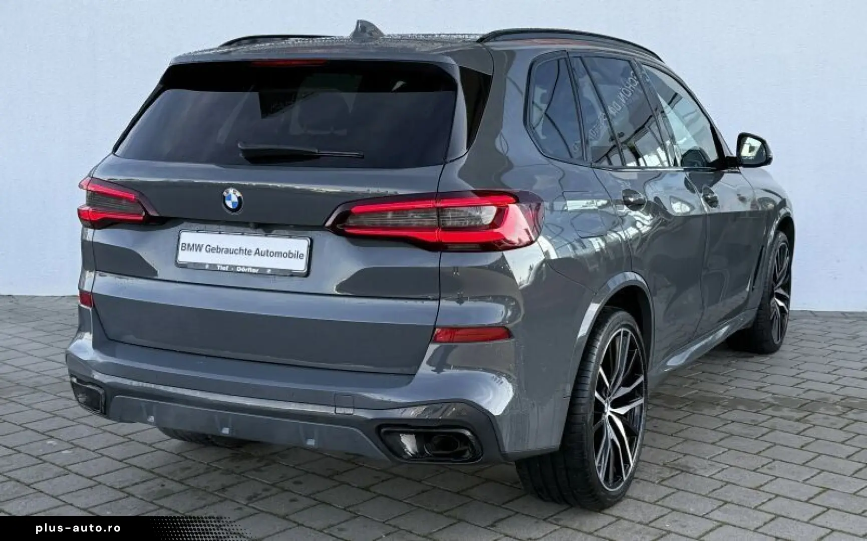 BMW X5 xDrive40d M Sport AHK GrigioTelesto MASS B&W