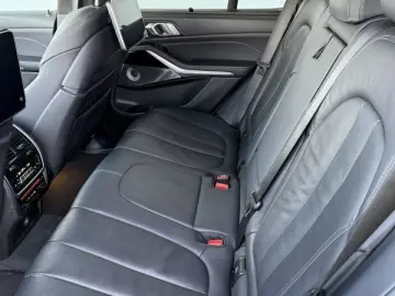 BMW X5 xDrive40d M Sport AHK GrigioTelesto MASS B&W