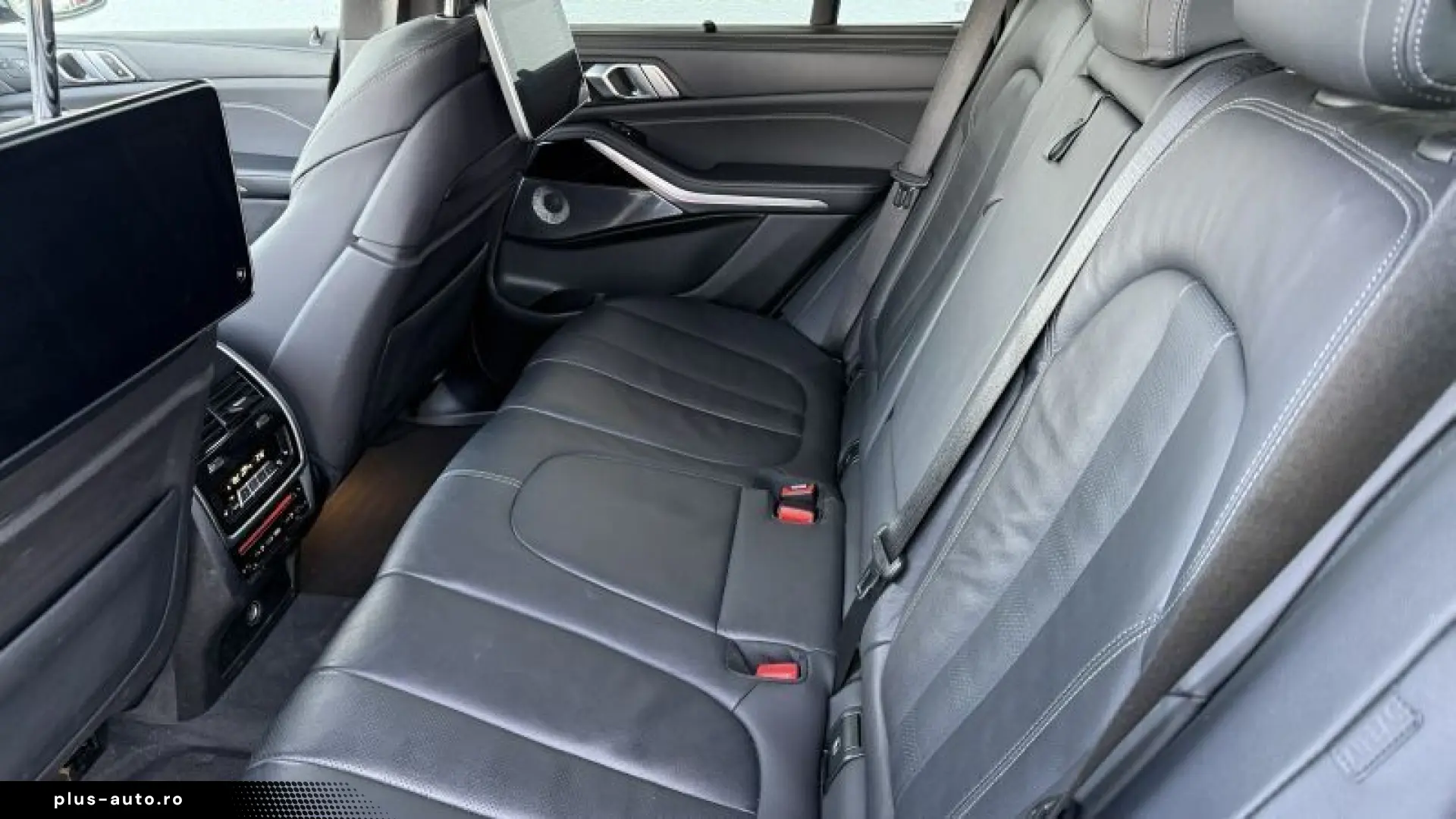 BMW X5 xDrive40d M Sport AHK GrigioTelesto MASS B&W