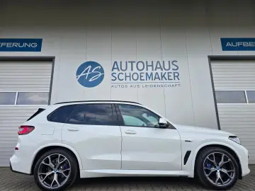 BMW X5 xDrive 45e M Sport Pano-Sky AHK Laser SOH 97%