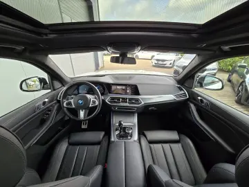 BMW X5 xDrive 45e M Sport Pano-Sky AHK Laser SOH 97%