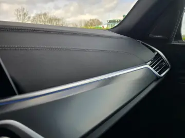 BMW X5 xDrive 45e M Sport Pano-Sky AHK Laser SOH 97%