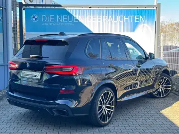 BMW X5 xDrive40d M Sport PANO AHK St-Hzg Laser DaPro