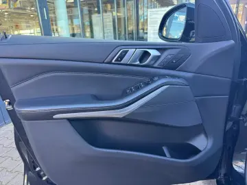 BMW X5 xDrive40d M Sport PANO AHK St-Hzg Laser DaPro
