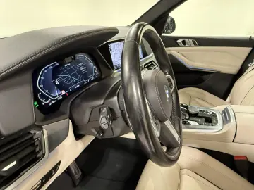 BMW X5 xDrive45e M Sportpaket AHK ACC 360  HUD HiFi