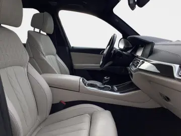 BMW X5 xDrive40d M Sport Pano ACC Inno B&W Standhzg